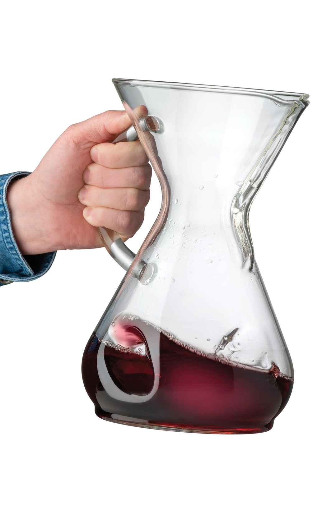 Aerating wine in the Eight Cup ChemAer™ CHEMEX